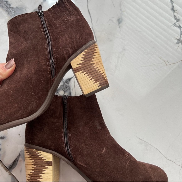 Seychelles Chocolate Suede Ankle Boots Women’s 7.5 - Picture 7 of 8